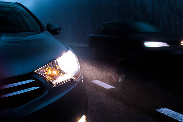 Autos mit LED -Scheinwerfern Glühbirnen