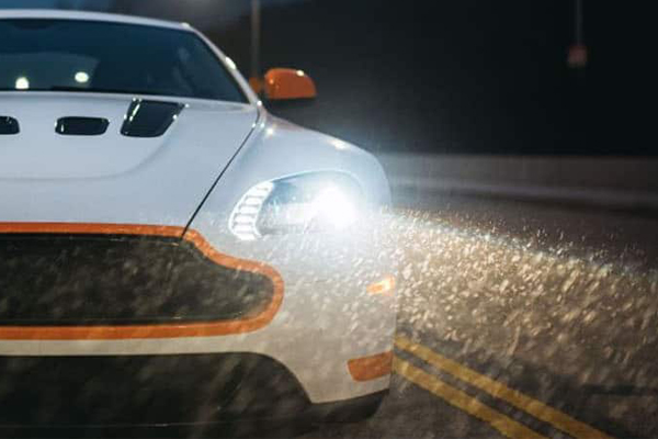 LED -Scheinwerfer gegen Halogen - Was ist besser?